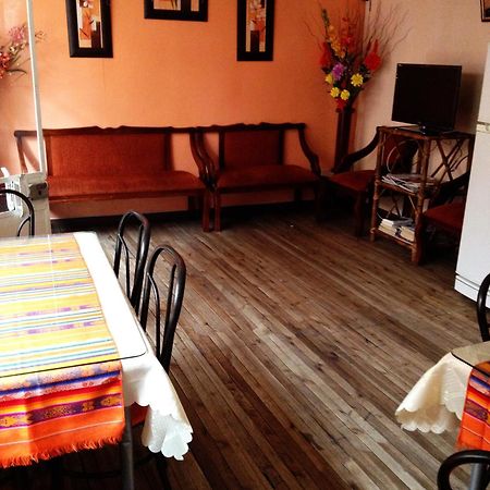 Hostal Yumbo Imperial Quito Exteriör bild