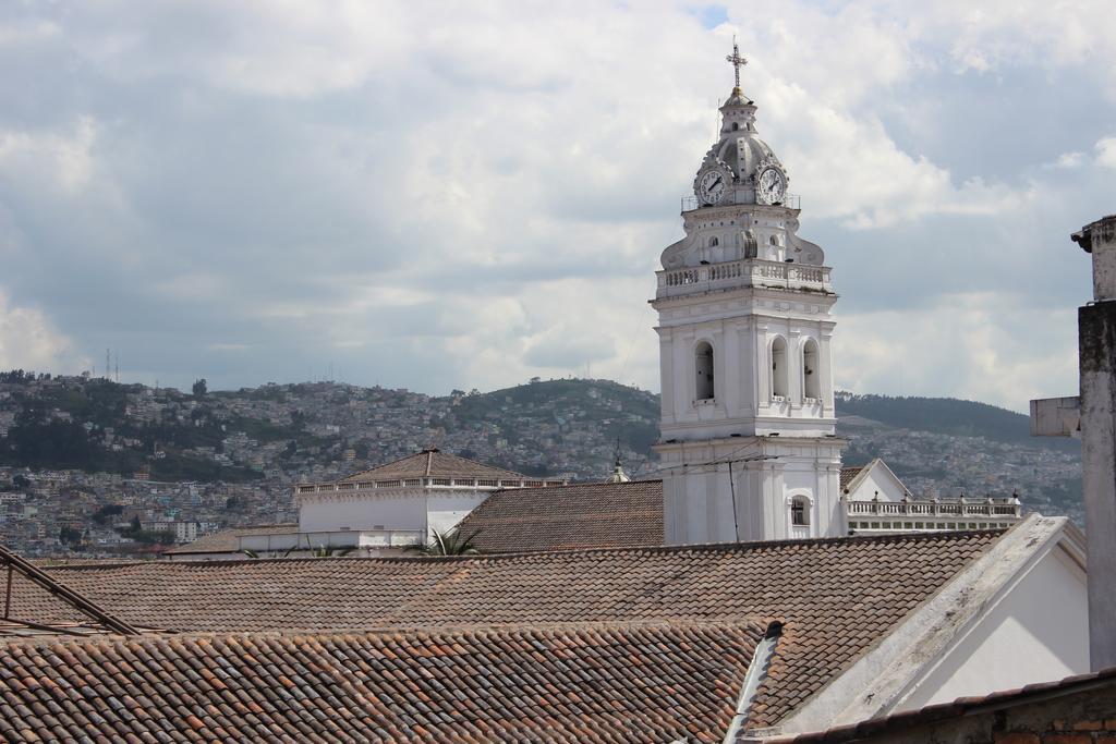 Hostal Yumbo Imperial Quito Exteriör bild