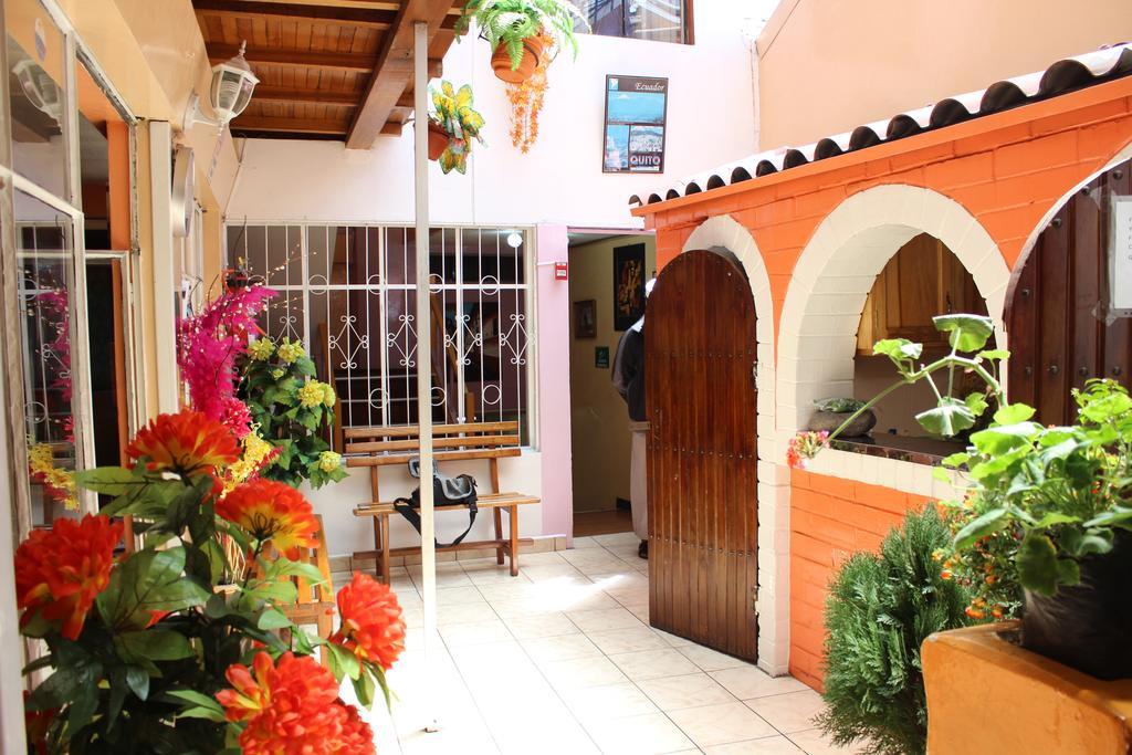 Hostal Yumbo Imperial Quito Exteriör bild